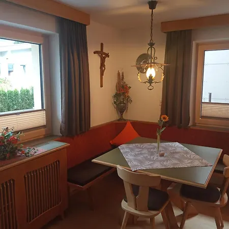Haus Gilfert Guest house