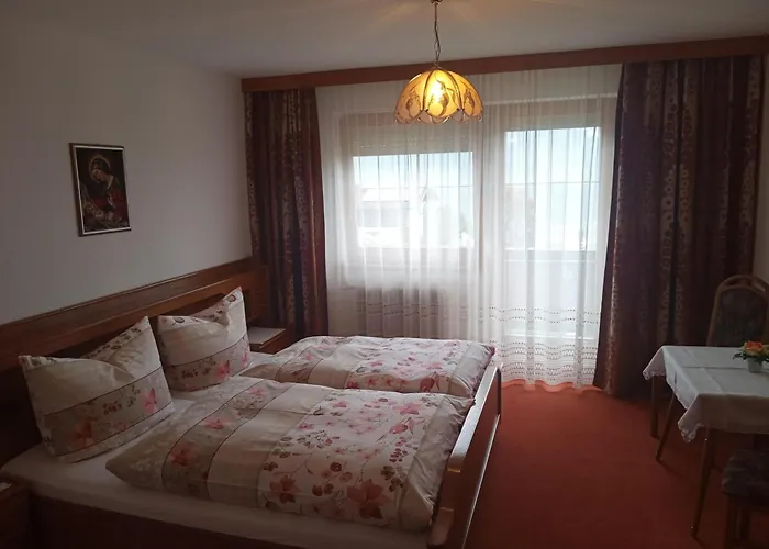 ゲストハウス Haus Gilfert